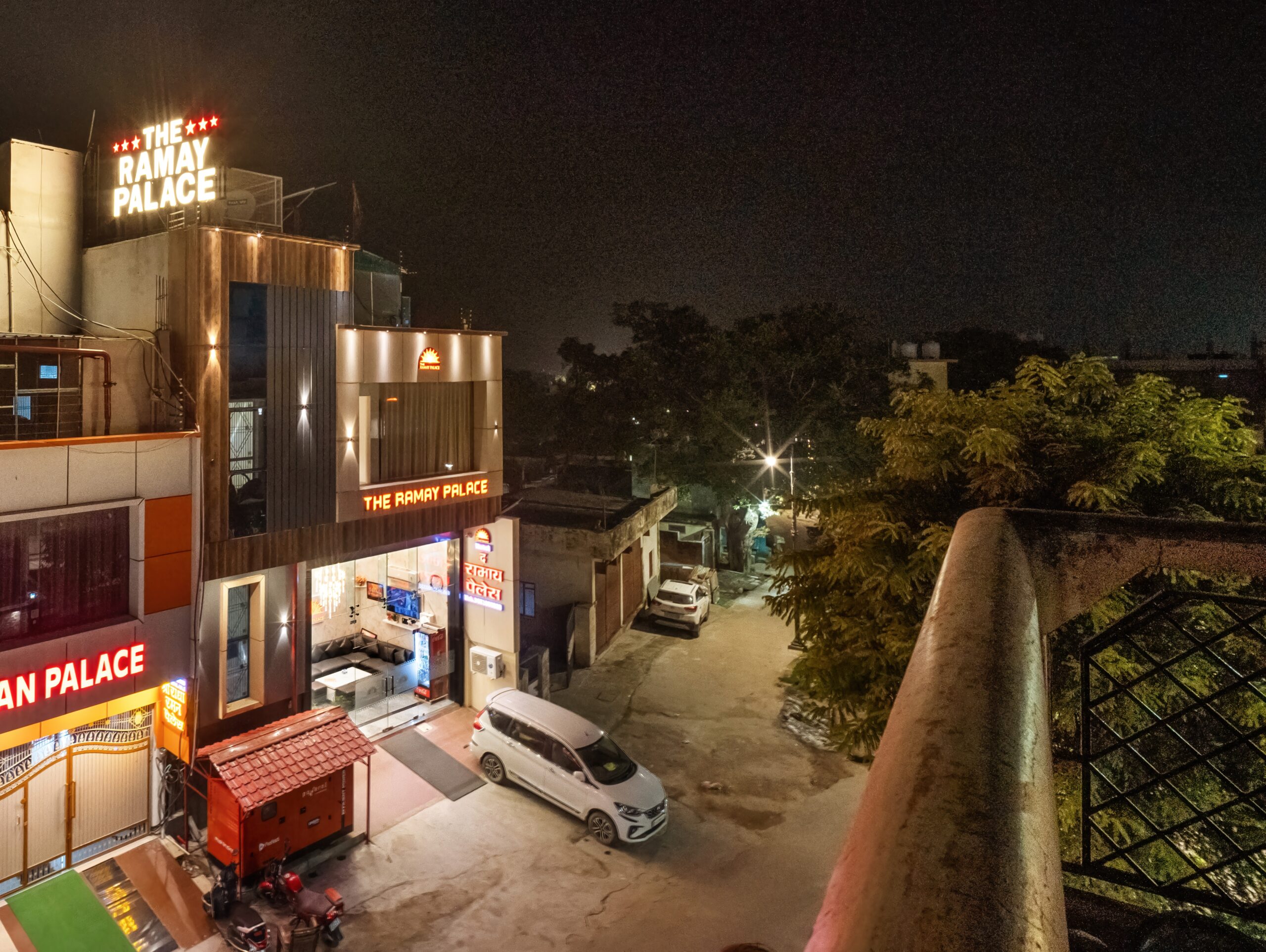 _DSF4056 THE HOTEL RAMAY PALACE-DeNoiseAI-low-light