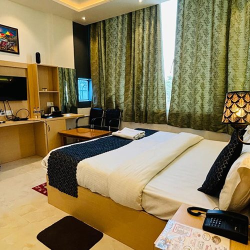 Make Your Ayodhya Visit Memorable with a Stay at Ramay Palace Hotel